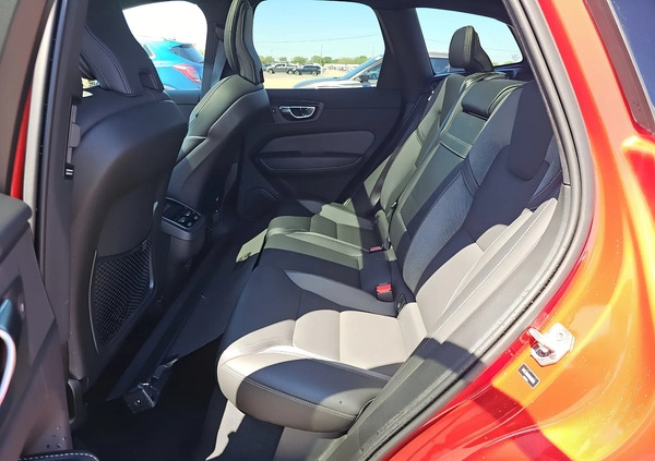 Volvo XC 60 cena 118200 przebieg: 23702, rok produkcji 2022 z Łomża małe 67